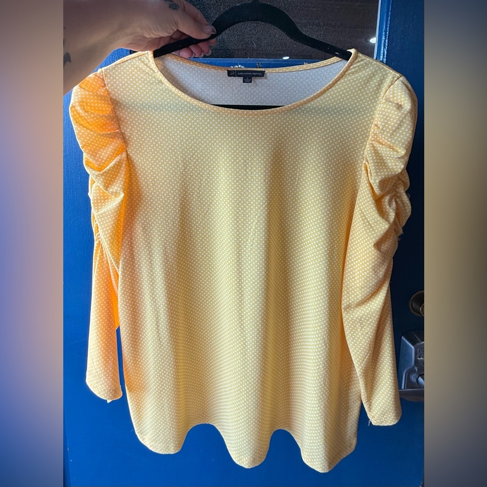 Adrianna Papell Yellow Polka Dot Ruffle Sleeve Top – L